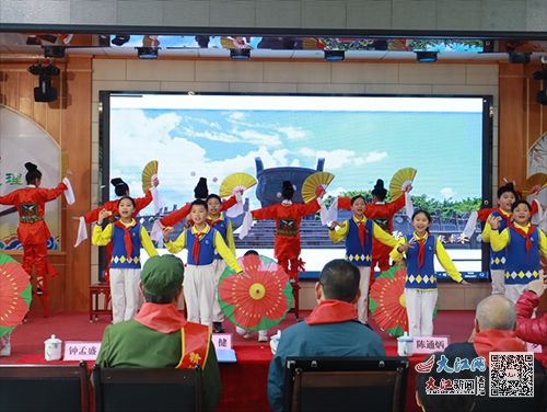 習(xí)習(xí)春風(fēng)讀書時，寸寸愛心添書香——贛州市西津路小學(xué)舉行圖書捐贈儀式